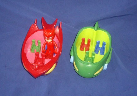 Машинки з наборів PJ Masks-з відомого мультсеріалу "Герої в масках".
. . фото 3