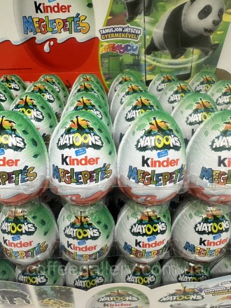 Кіндер (Kinder) - це шоколадне яйце з двох половинок якісного молочного шоколаду. . фото 3