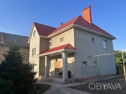 дом, 260 кв. м