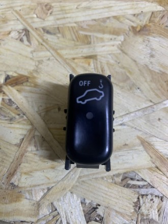 В наявності кнопка захисту від буксирування Mercedes W210 
2108205910
Без пошкод. . фото 2