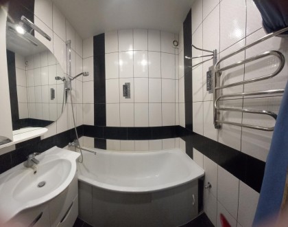 Продам 2-ух кімнатну квартиру з дуже гарним ремонтом біля метро Масельского
ул.Б. . фото 9