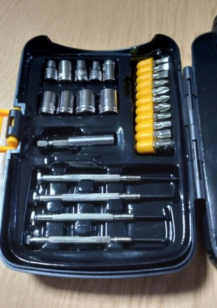 Набор инструментов со встроенным фонарем в пластиковом кейсе.Материал: полипропи. . фото 6