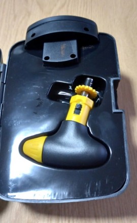 Набор инструментов со встроенным фонарем в пластиковом кейсе.Материал: полипропи. . фото 8
