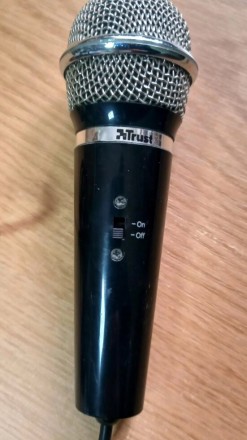 Микрофон Trust с выключателем звука и подставкой-треногой.Б/у, полностью рабочий. . фото 6