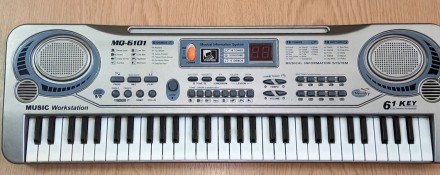 Музыкальный синтезатор с микрофоном 61 key MQ-6101.https://www.youtube.com/watch. . фото 3