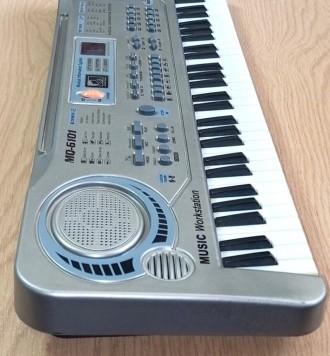 Музыкальный синтезатор с микрофоном 61 key MQ-6101.https://www.youtube.com/watch. . фото 7