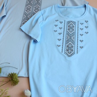 Жіноча футболка вишиванка голубого кольору з квітковим орнаментом від виробника . . фото 1