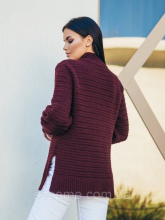 Оригінальний в'язаний светр із напіввовни з бічними розрізами. . фото 3