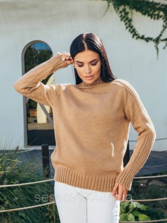 Лаконічний светр стане улюбленою річчю в повсякденному гардеробі цього сезону. . фото 2