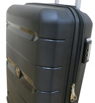 Пластиковый маленький чемодан из полипропилена 40L My Polo черный 70c05 small bl. . фото 9