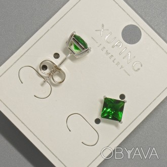 Сережки пусети Xuping з зеленим кристалом d-6мм+- родій купити біжутерію дешево . . фото 1