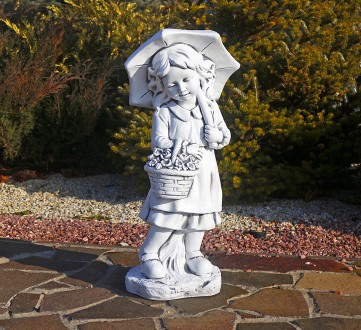 Садовая скульптура из полигипса серого цвета в виде девочки под зонтом – это зам. . фото 2