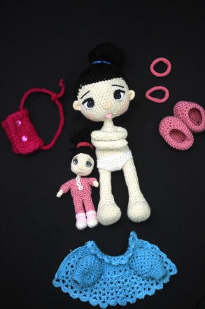 Кукла мама с куклой дочкой связаны крючком из хлопчатобумажной пряжи. Размер бол. . фото 6