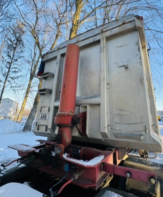 Напівпричіп самоскид Fruehauf DJD TA3 зерновоз 50м3 Свіжий
Рік випуску 1994
Fr. . фото 11