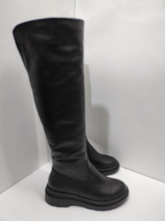 Жіночі чоботи з натуральної шкіри, всередині хутро (підшерсть набивна), висота ч. . фото 2
