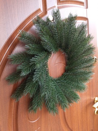 Новорічний вінок "Буковельський" 50см зелений Декор
Лита конструкція дарує макси. . фото 6