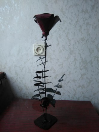 Продам металлическую кованую розу, высота 33 см. Отлично подойдет как декорация . . фото 4