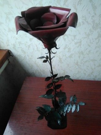 Продам металлическую кованую розу, высота 33 см. Отлично подойдет как декорация . . фото 5