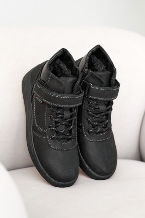 Підліткові черевики шкіряні зимові чорні Levons Л-54 хутро
Усередині натуральне . . фото 4