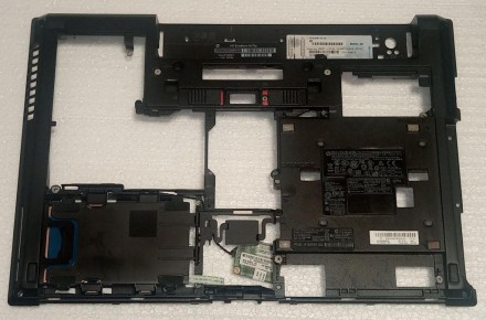 Нижня частина корпуса (поддон) з ноутбука HP EliteBook 8470p 685997-001 6070B060. . фото 2
