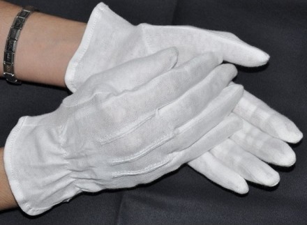 Белые перчатки для официантов изготовлены из трикотажной белой хлопковой ткани 1. . фото 5