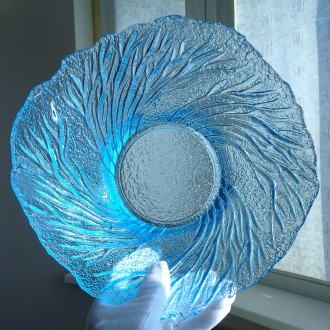 Красивая винтажная ваза для салата из художественного купоросного стекла.
Произ. . фото 3