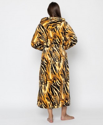 Купить длинный женский махровый халат с капюшоном
 Шикарный длинный махровый хал. . фото 6
