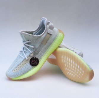 Adidas Yeezy Boost 350 v2: Легендарные кроссовки нового поколения 38. Одесса. фото 1 Adidas Yeezy Boost 350 v2: Легендарные кроссовки нового поколения 38. Одесса. фото 1