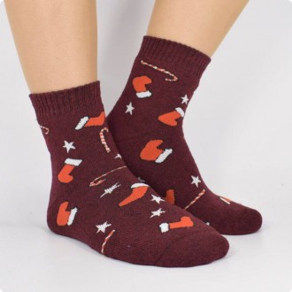 Консервовані Різдвяні Шкарпетки – незвичайне привітання з Різдвом.
 На Новий Рік. . фото 8