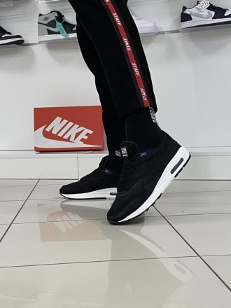 
 
 Кроссовки Nike Air Max 90 USA (чорні)
41 (26 см)	
42 (26.5 см)	
43 (27.5 см). . фото 4
