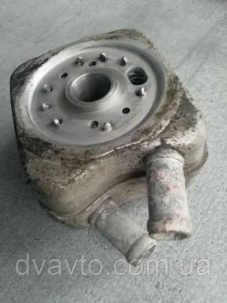 Масляный радиатор (охладитель, теплообменник) Volkswagen Caddy (2004-2015) 02811. . фото 4