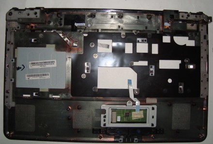 Корпусные части ноутбука Lenovo G550

Комплектация и состояние - на фото, отпр. . фото 4