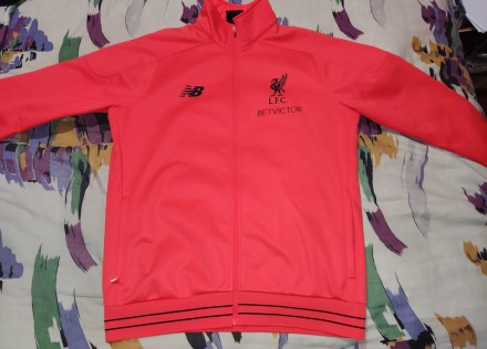 Футбольная кофта-куртка New Balance FC Liverpool, размер-L, длина-70см, под мышк. . фото 4