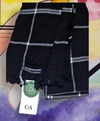 C&A.Німеччина шарф чорний 190х70
53% акрил, 47% поліестер. . фото 3