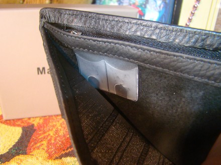 Фірмовий чоловічий гаманець з м'якої натуральної шкіри, перегородки для куп. . фото 9