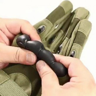 Тактические перчатки с защитой
Качественный отшив – не торчащие нити
Тактические. . фото 3