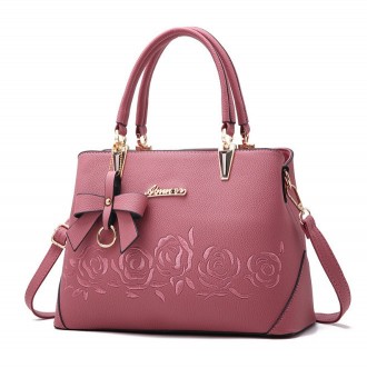 
Женская сумка с цветами
 Характеристики:
Материал: качественная ПУ кожа, отличн. . фото 2