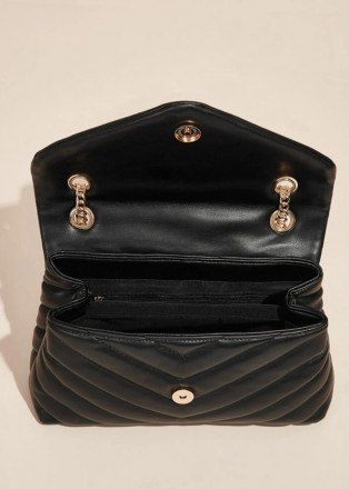 
Женская сумочка кросс-боди с золотой фурнитурой на два отдела
Размеры - 34х20х8. . фото 4