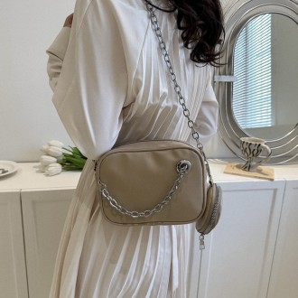 
Женская сумочка кросс-боди на один отдел + кошелек с серебряной фурнитурой
Разм. . фото 4