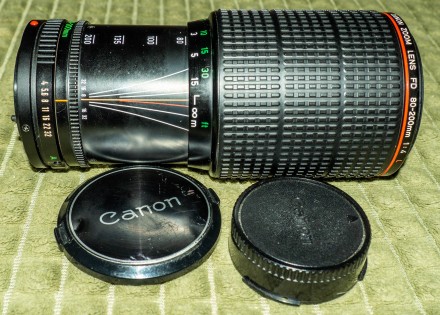 Canon Zoom Lens FD 80-200mm 1:4 L — мануальный зум-объектив с постоянной с. . фото 3