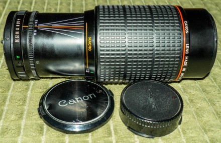 Canon Zoom Lens FD 80-200mm 1:4 L — мануальный зум-объектив с постоянной с. . фото 4