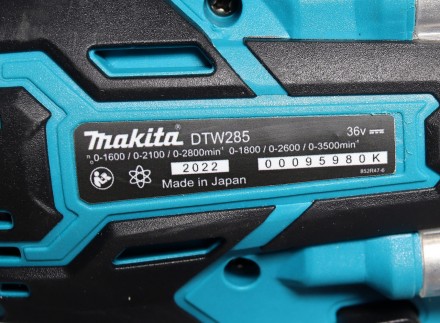 Гайковерт аккумуляторный ударный бесщеточный, 36в 3/ч Makita DTW285
Относится к . . фото 6