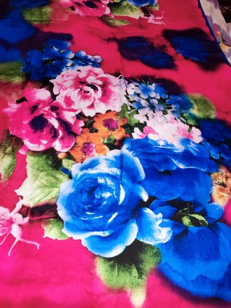 Большой платок-шаль с цветами, 30%-шелк, 70%-вискоза, размер 130х130см, новое со. . фото 6