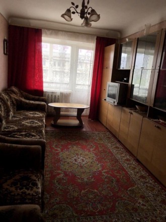 Продається 4-кімнатна квартира по вул. Київській, район ЦУМу.

Цегляний будино. . фото 2
