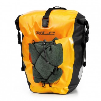 Комплект водонепроникних сумок XLC (2 шт.), 21x18x46 см
універсальна самоблоковн. . фото 2