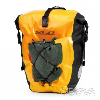 Комплект водонепроникних сумок XLC (2 шт.), 21x18x46 см
універсальна самоблоковн. . фото 1