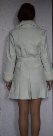 Пальто из натуральной кожи бело-белоснежного цвета (фото не передает)
на подкла. . фото 8