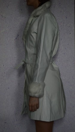 Пальто из натуральной кожи бело-белоснежного цвета (фото не передает)
на подкла. . фото 6