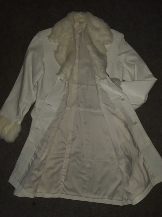 Пальто из натуральной кожи бело-белоснежного цвета (фото не передает)
на подкла. . фото 10