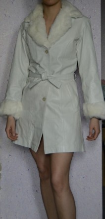 Пальто из натуральной кожи бело-белоснежного цвета (фото не передает)
на подкла. . фото 3